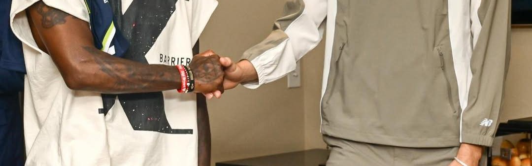 Stein：独行侠队愿意讨论交易除弗拉格和欧文外的任何球员