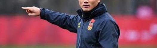 电子游戏-再战狮队，物是人非！邵佳一从助教变主帅，国足首发浮出水面|后卫|新加坡|武磊|热身赛|中国男足_新浪体育_新浪新闻
