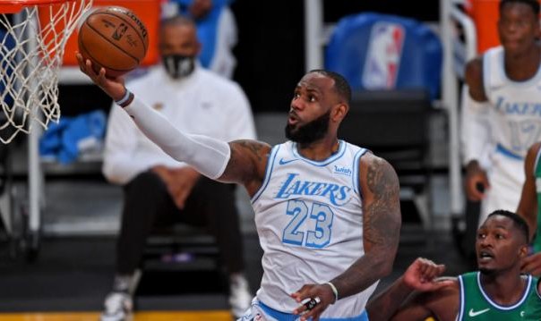 九游官网-残缺的圣诞大战有哪些看点？詹姆斯冲击总得分纪录