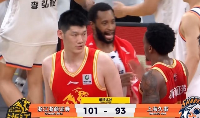 电子游戏-离谱！某记者挖坑提问禁忌问题，卢伟识破陷阱愤怒离场送上眼神杀|上海男篮|王哲林|张镇麟|球队|裁判_新浪体育_新浪新闻